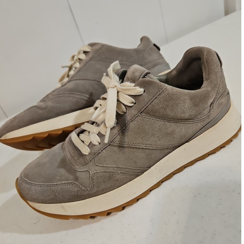 Vince Edric Lace Up‎ Sneakers Mens 9 Gray Suede Leather Casual Shoes EUC(S205